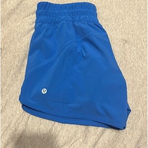 LIKE NEW Lululemon Hotty Hot shorts, size 10